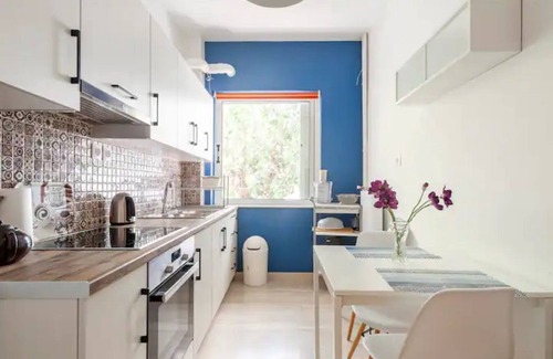Nea Smirni Apartment | Beautifully Renovated Convient Apartment