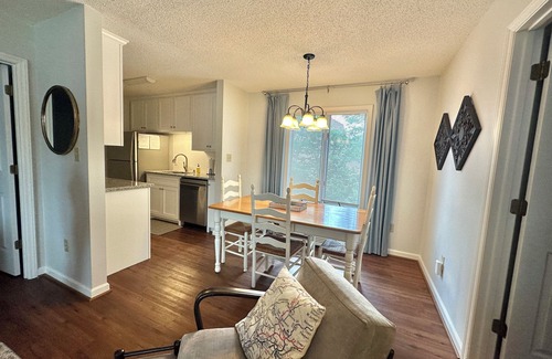 Blowing Rock Condo | Beautifully renovated DOWNTOWN Blowing Rock condo, 2BR 2 Bath