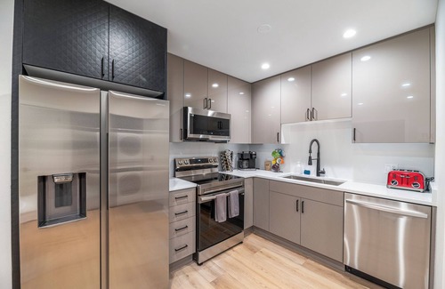 West Ridge Apartment | Beautifully Renovated 2/2 with parking, in unit laundry, king bed, brand new!