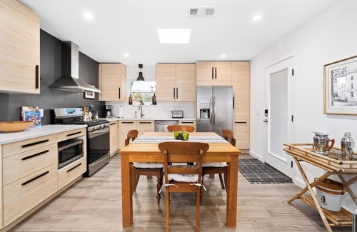 South Manchaca House | Beautifully Renovated & Centrally Located