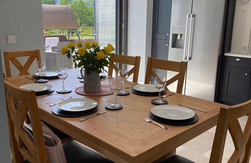 Clonmany House | Beautifully renovated 4 Bed Detached House