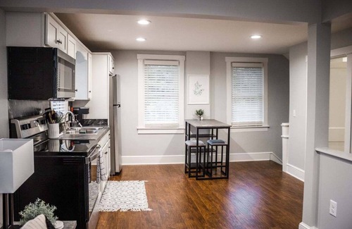 Witmer Apartment | ❤Beautifully Renovated Lancaster Apt❤