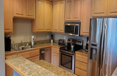 Florence Condo | Beautifully updated first-floor, river front condo located in Old Town Florence