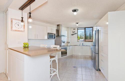 Port Macquarie Apartment | Beauty at the Beach - modern beachfront apartment