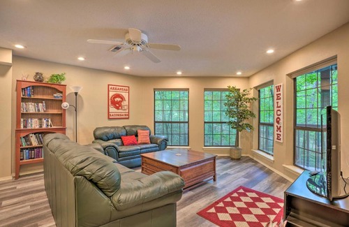 Lost Bridge Village House | Beaver Lake Retreat with Deck and Private Hot Tub