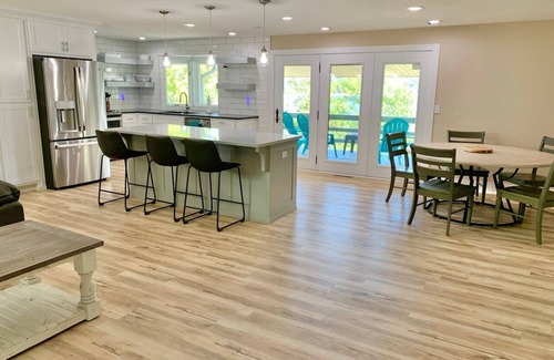 Beaver Shores House | Beaver Lake Waterfront