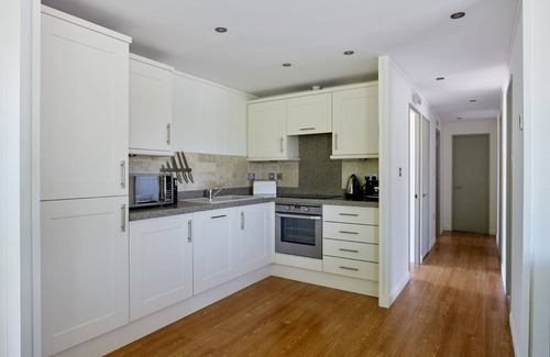 Frome Cabin | Beckington Lodge, a rural retreat on the outskirts of Frome, near Longleat Safari Park and Bath!