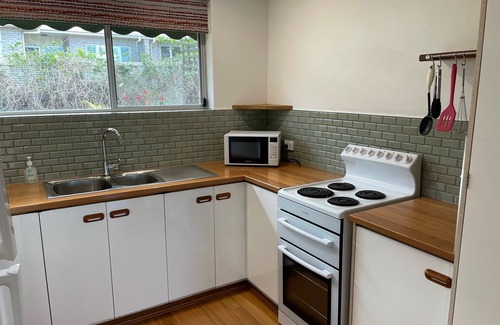 Laurieton Cottage | Becks Hideaway Laurieton - walk everywhere