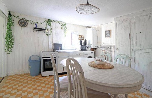 Maisons-Alfort Bed & Breakfast | Bed and breakfast