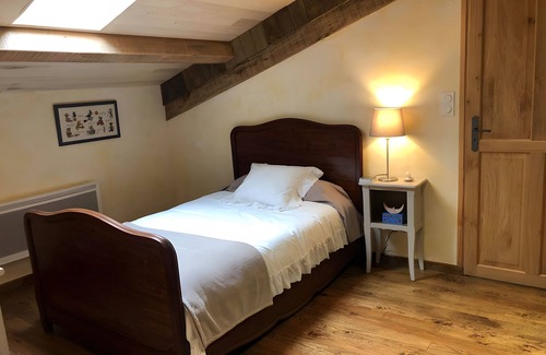 Iholdy Bed & Breakfast | Bed and Breakfast 'Hocha' with Private Garden and Wi-Fi