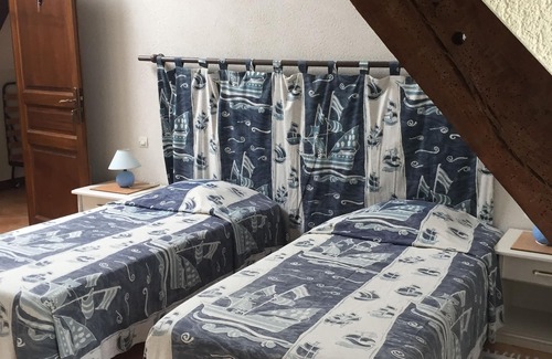 Ambon House | Bed and breakfast in traditional Breton longère