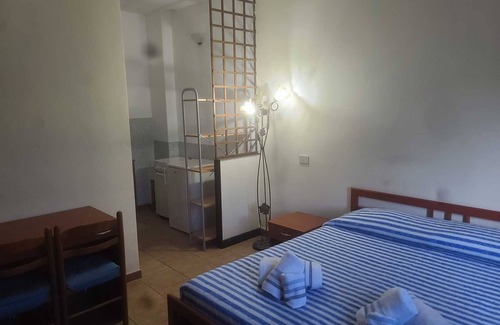 Arcavacata Bed & Breakfast | Bed and Breakfast "Riccio - La Cantina Del Contadino" with Shared Pool, Shared Terrace & Wi-Fi