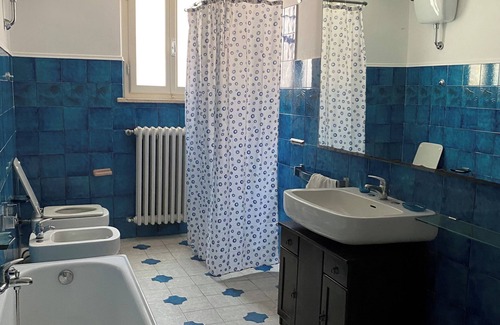 Marina di Cecina Bed & Breakfast | Bed and Parking Cecina Rooms