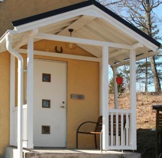 Gamleby Bed & Breakfast | Bed & Breakfast Björkhyddan
