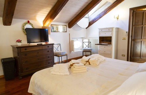 Corneliano d'Alba Bed & Breakfast | Bed & Breakfast Palazzo Sismonda