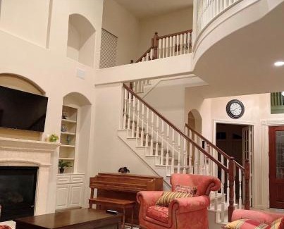 Cypress House | Bedroom with 3.5-Bathroom near Golf Course!