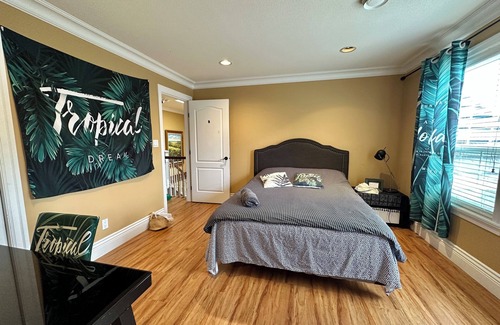Richmond Bed & Breakfast | bedrooms with private bedrooms in charming Richmond with WiFi close to YVR