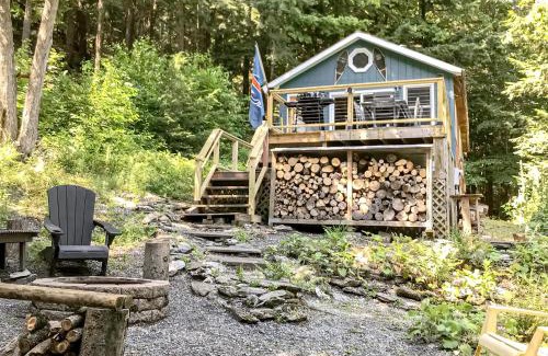 Hubbardton House | Beebe Pond Paradise
