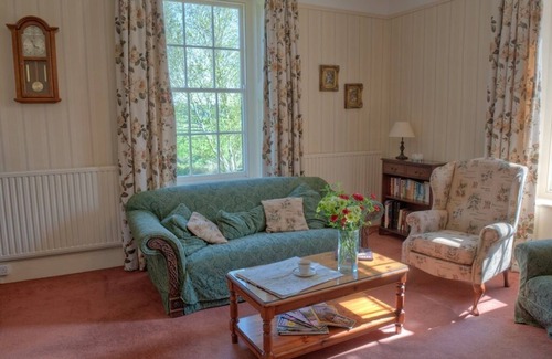 Milton Abbot Bed & Breakfast | Beera Farmhouse