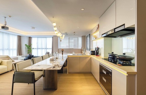 Jianwai Street Bed & Breakfast | Beijing CBD luxury apartment