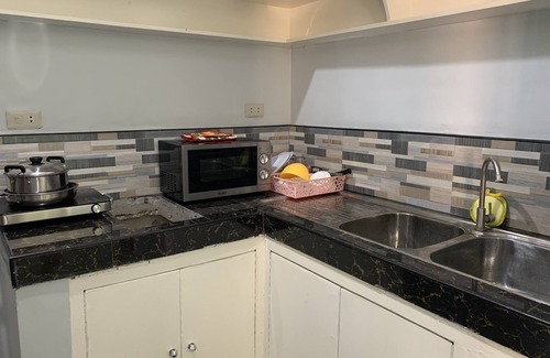 Candon Apartment | Beinte Singko de Marso Apartments
