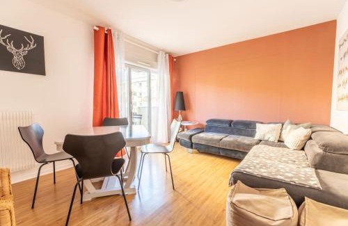 Clermont-Ferrand Apartment | Bel Appartement 8 couchages tout équipé- Maurice Thorez