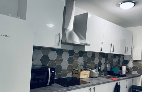 Vitry-sur-Seine Apartment | Bel Appartement Parisien F3/56m2: 2 Chambres+3 Lits+parking »paris»orly