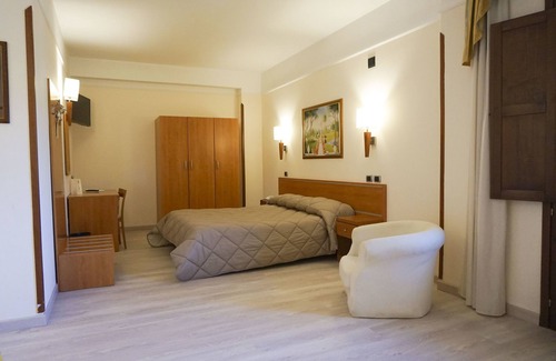 Manocalzati Hotel | Bel Sito Hotel Le Due Torri