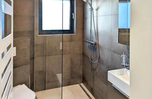 Rollingergrund-Belair Nord Apartment | Belair New 1BR w/Balcony+Garage