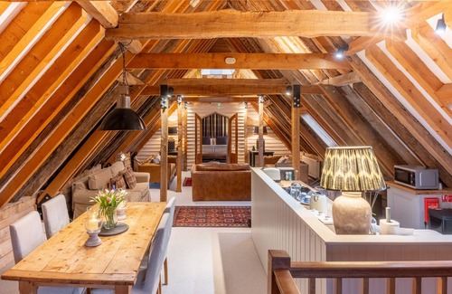 Sudbury Cottage | Belchamp Hall Hayloft, Belchamp Walter