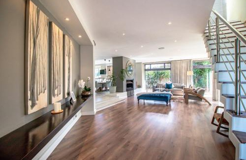 Sunset Beach House | Belina - Sunset Links Golf Course Villa