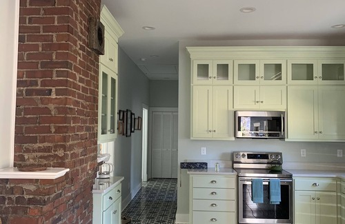 Bell Buckle House | Bell Buckle Bungalow - Beautiful, brand new, fully renovated 3 bedroom, 2 bath