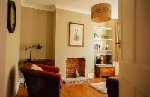 Alfriston House | Bell Cottage