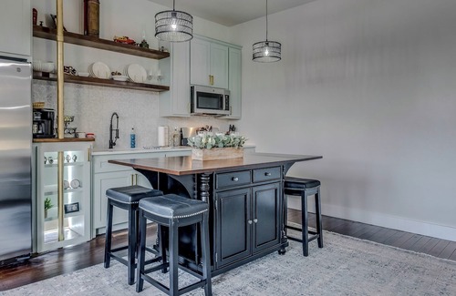 Gainesville Apartment | Bell Tower Loft - Firehouse 1918