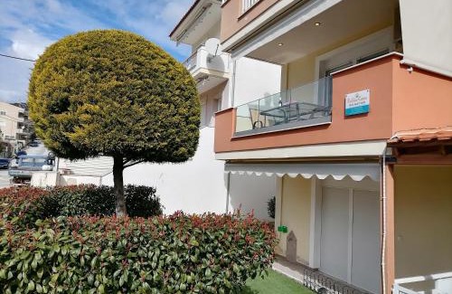 Nea Peramos Apartment | Bella Casa