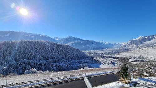 Chandolin-près-Savièse Apartment | Bella Flocon appartements min 2 Nights Special weekly and monthly prices