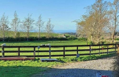 Hurworth House | Bella Park - New Plymouth Holiday Studio