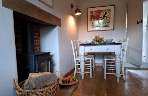Stiffkey House | Bella's Cottage