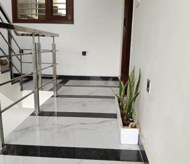 Zirakpur House | BELLA VISTA Homestay BNB