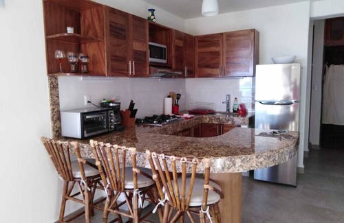 Playa la Madera Condo | Bella Vista-Spectacular Views of Zihua Bay from 1-BR Condo above Madera Beach
