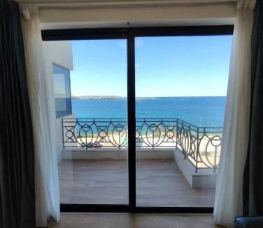 Qawra Apartment | Bellagio Seafront Apartment