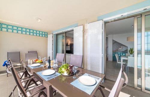 Alcanada Ski Chalet | Bellavista 2 sea views