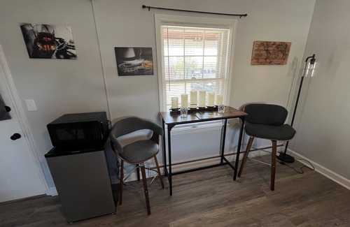 Bardstown Apartment | Belle Beam Room-easy walk to downtown & 10mins to distilleries-NO Cleaning Fee!