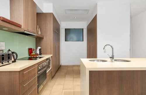 Palm Cove Apartment | Belle Escapes 104 Swim-out Luxury Apartment in Palm Cove