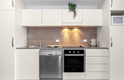 Glenelg Apartment | Belle Escapes - Park View Family Stay at the Pier