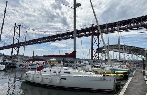 Parque das Nacoes Boat Rental | Belle - Experiência Inesquecível