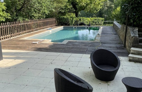 Camboulit House | Belle Longère aux Abords du Célé, où Règnent Calme et Fraicheur