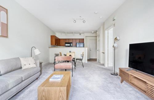 Northwest Bellevue Apartment | Bellevue 1BR w Bike Storage WD nr coffee SEA-251