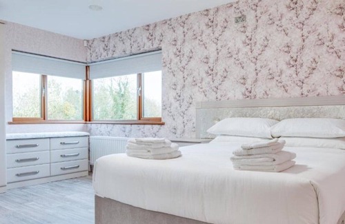Dungannon House | Bells Holiday Homes The Homeplace