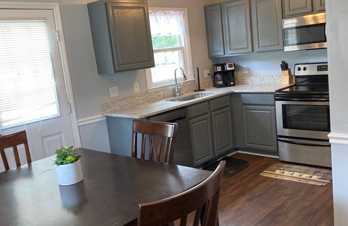 Northeast Raleigh House | Beltline Oasis - Newly Updated 3 Bedroom Home